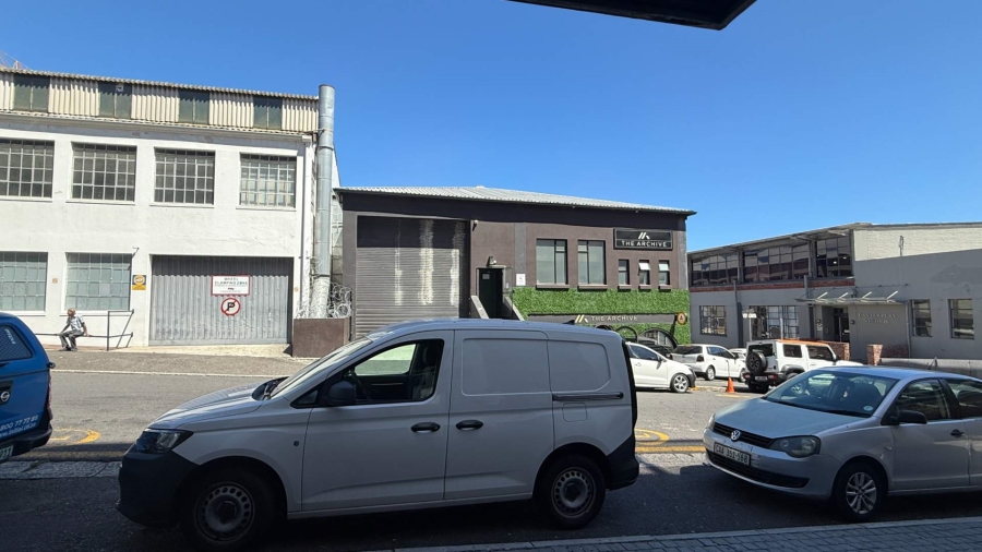 To Let commercial Property for Rent in Gardens Western Cape